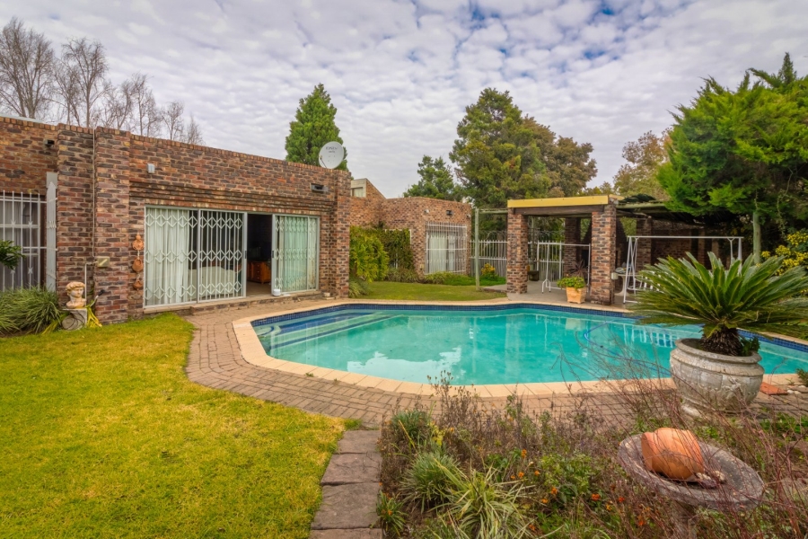4 Bedroom Property for Sale in Jordania Free State
